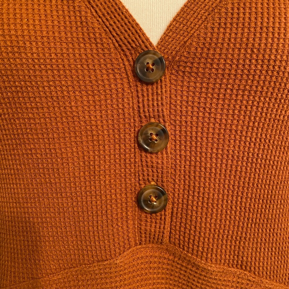 Maeve by Anthropologie Terracotta Handkerchief Hem Henley. Size XS. - Picture 3 of 9